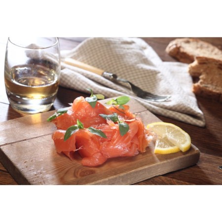 salmao defumado e whisky